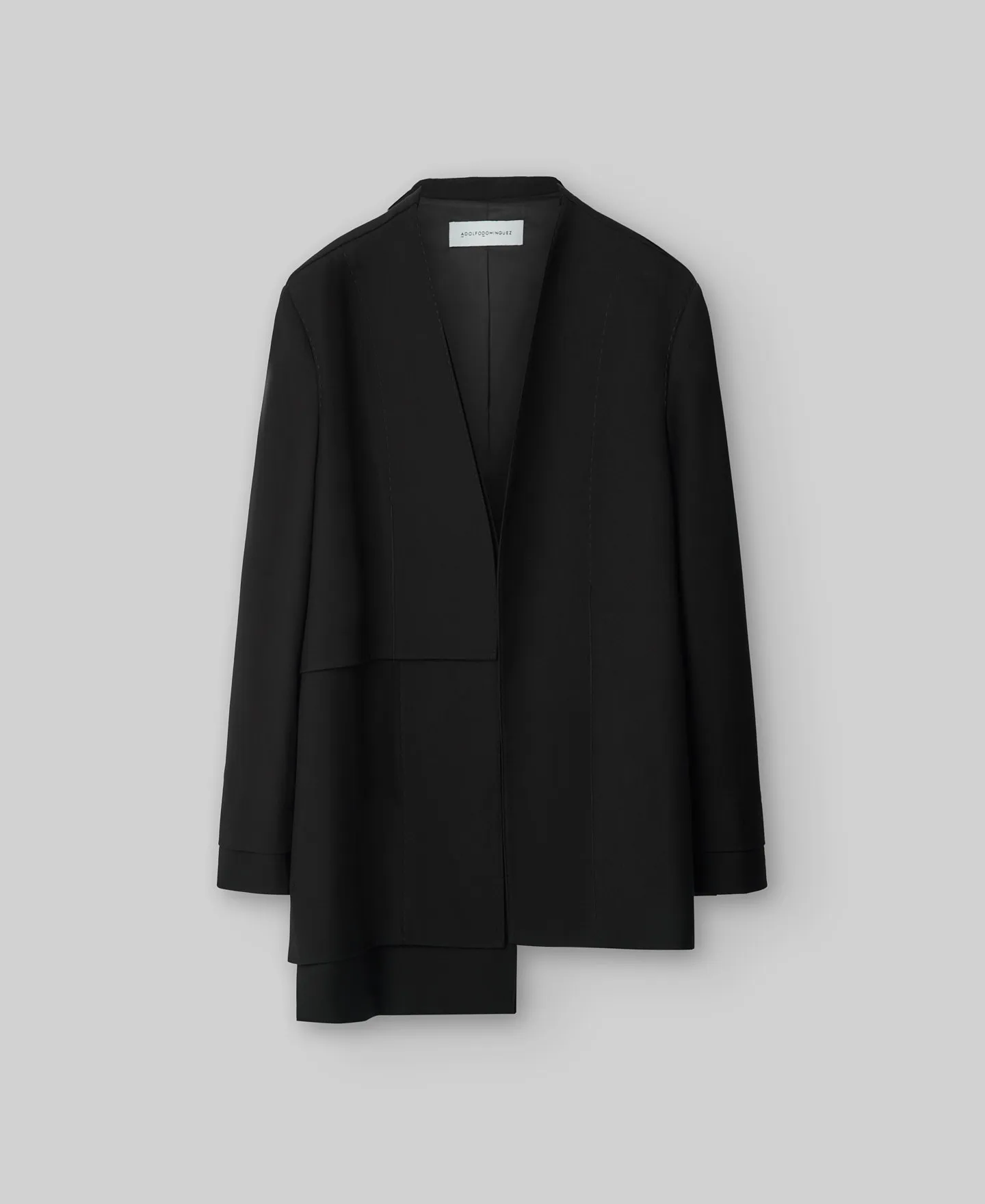 Unstructured black blazer woman