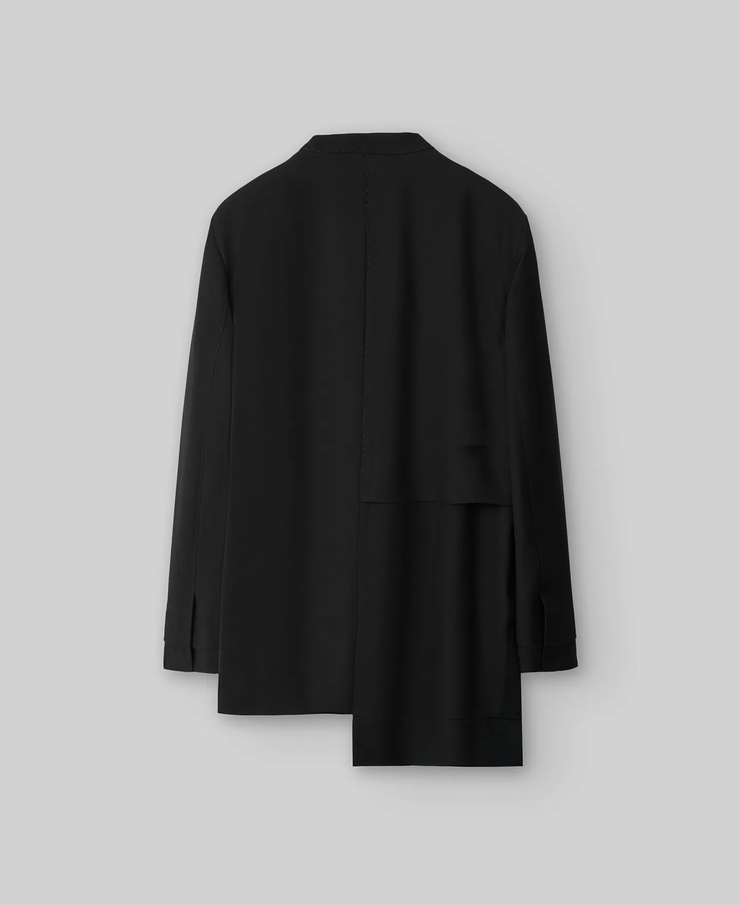 Unstructured black blazer woman